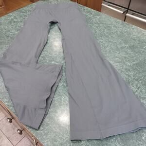 OQQ Gray Ribbed Seamless Bootcut Flare Leggings Pants Womens Size XL Athleisure